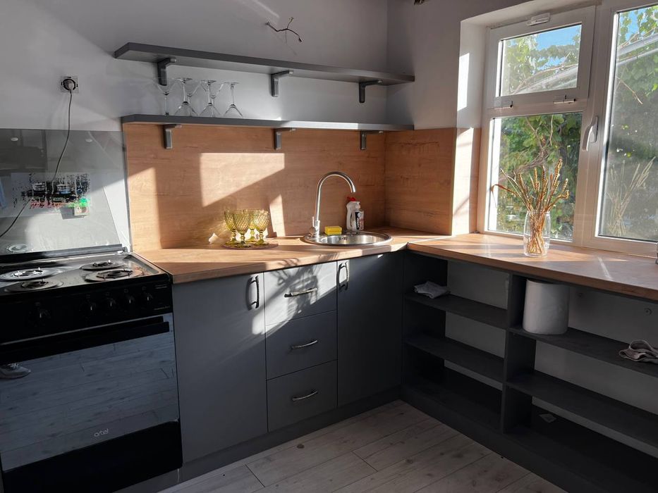 4.6 соток 7 комнат. Бассейн  Можно в Ипотеку