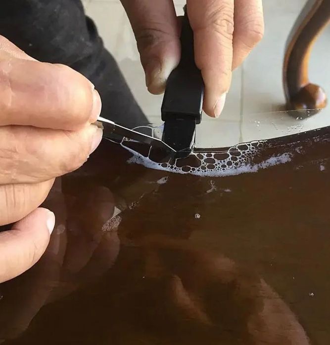 Инструмент за рязане на фолио.