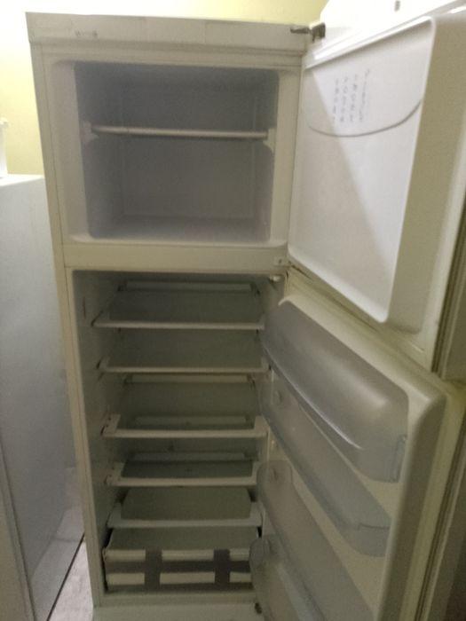 Frigider arctic Whirlpool Indesit Zanussi Electrolux