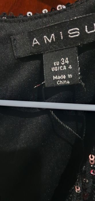 Платье с пайетками р.40-42