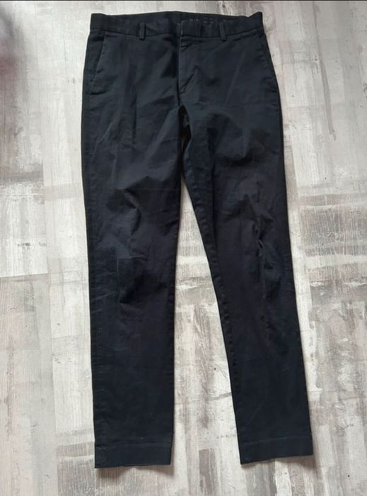 Vând pantaloni COS bărbați, M 90 lei