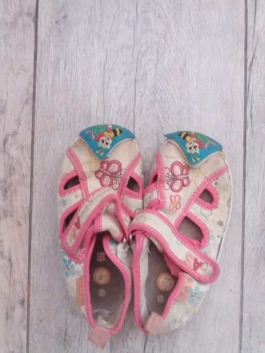 купальник 3-4 жаска есть на 7 лет