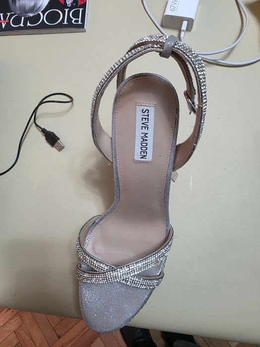 Елегантни дамски обувки на висок ток  Steve Madden