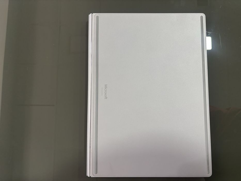 Vand microsoft surface book i7 6600 8gb ssd 256gb 2k touchscreen