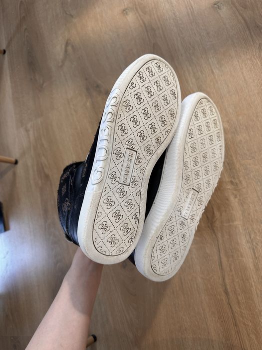 Обувки Guess 39 номер