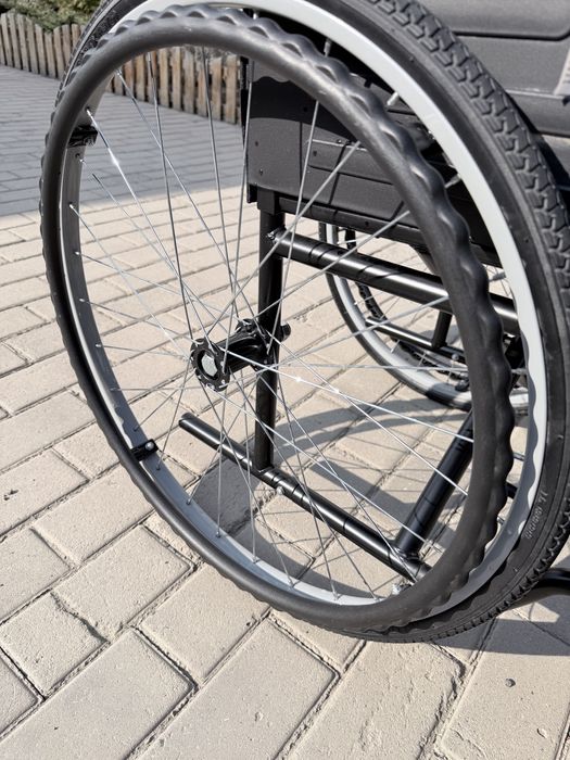 Инвалидная коляска