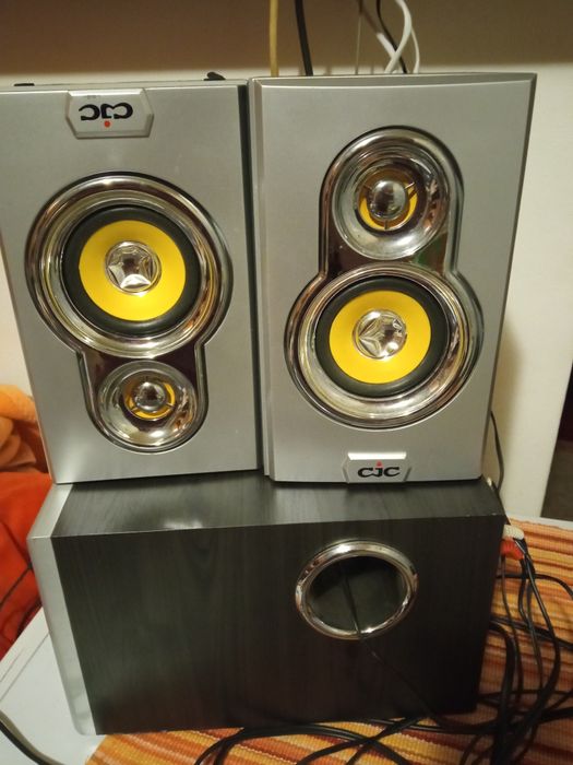 De vânzare sistem audio  2in 1 și radio