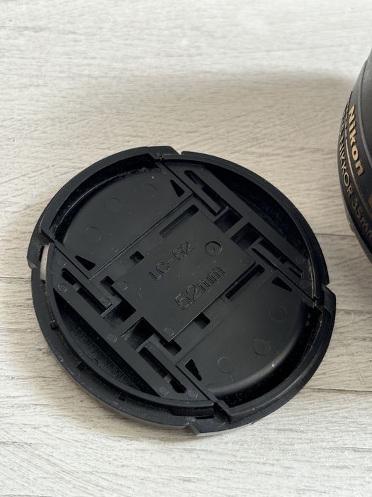 Объектив Nikon 35 мм