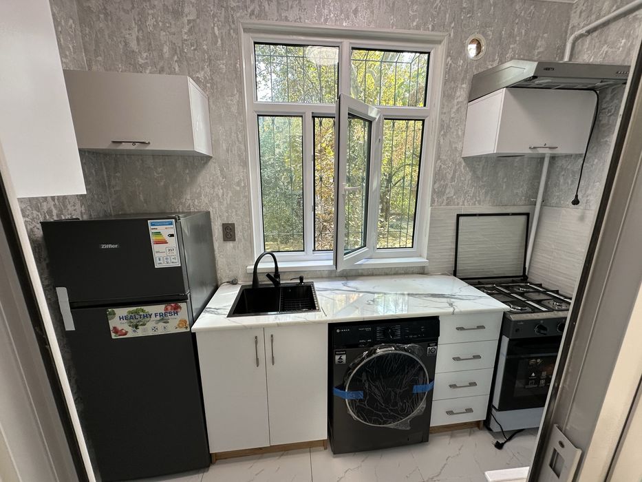 Продается 1в2 комнатная 33квМ Чиланзар 8 Корзинка