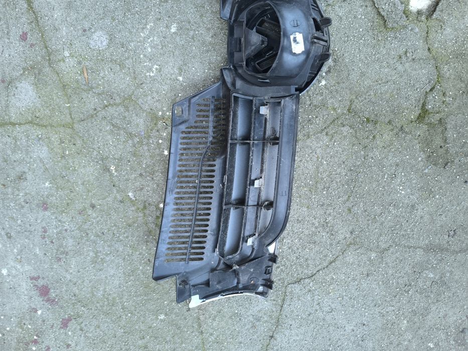 Grila bara fata Golf 5