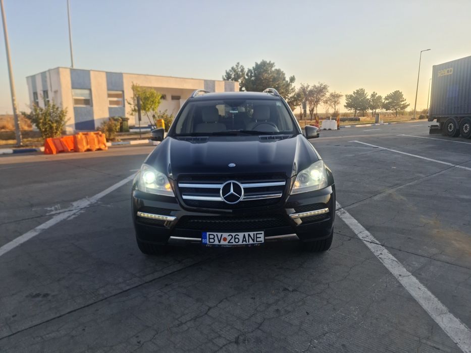 Vând  Mercedes Gl x164