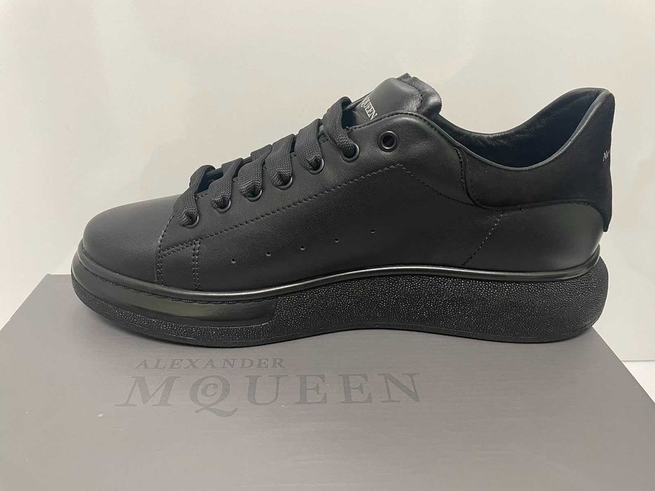 Нови мъжки обувки от естествена кожа Alexander Mcqueen  размер 43