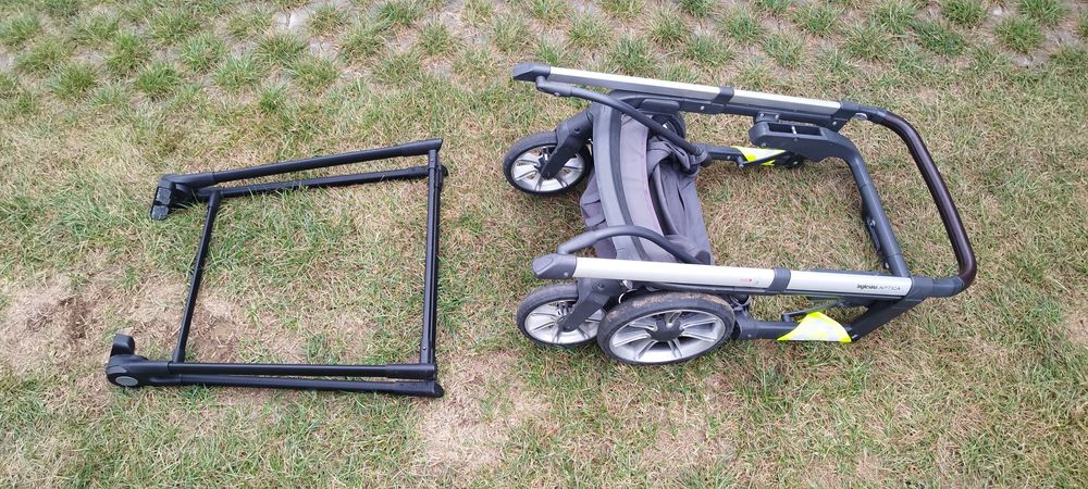 Set carucior, patuț, scoică si scaun Inglesina 5in1