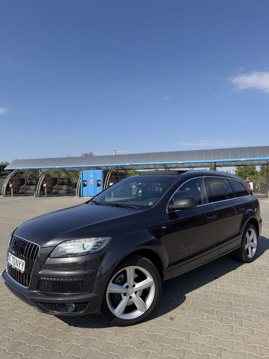 AUDI Q7