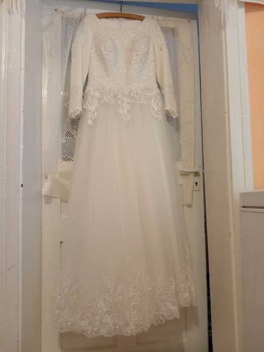 Vand rochie de mireasa... Nu a fost îmbrăcată niciodată