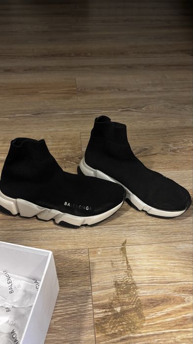 Лоро баленсиага кроссовки