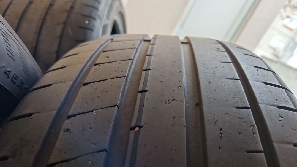 De vânzare anvelope vară Goodyear 235/45/R18 98Y