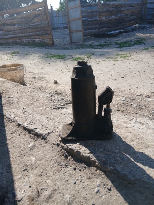 Домкрат советский