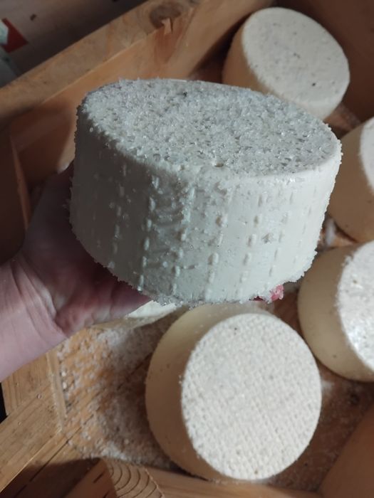 De vânzare produse lactate.