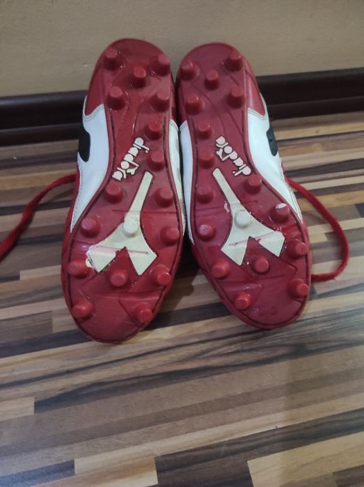 Ghete fotbal diadora, mărimea 37