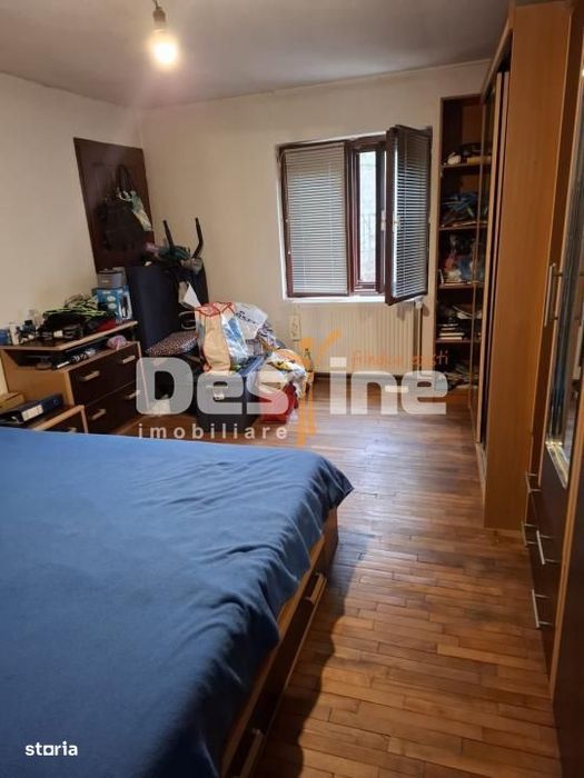 Casa Poiana Campina 6 camere, 228 mp. S.C. . 1521 mp teren.!