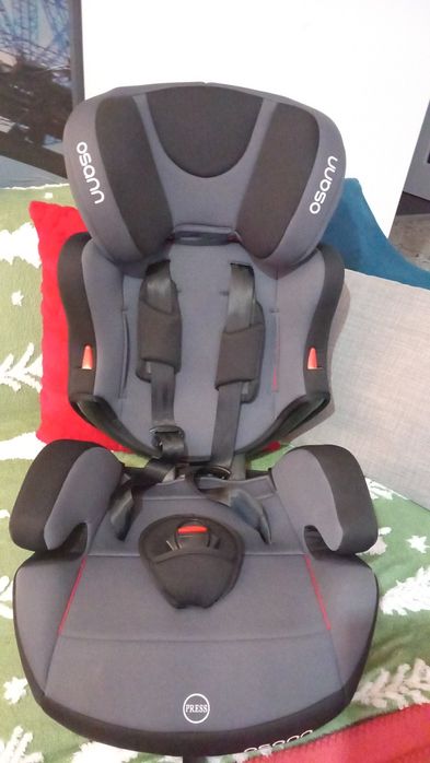 OSANN  Vând scaun auto pentru copii 300 roni.Nou.