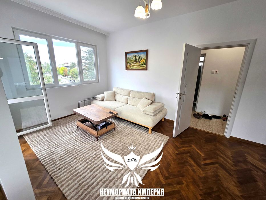 Под наем нов тристаен 120кв., 2 ет. в гр.Асеновгрд, център