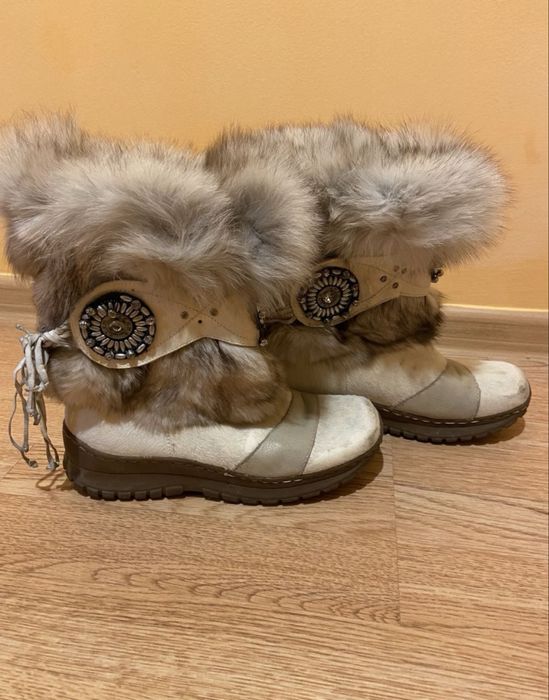 Продам унты зимние