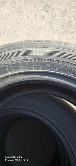 Шины летние комплект.