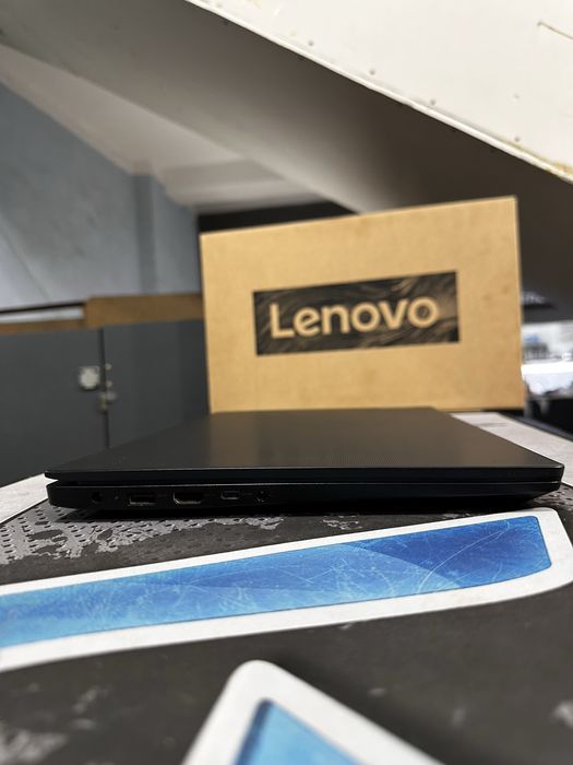 Мощный офисный ноутбук Lenovo  V15  amd ryzen 5-5500U