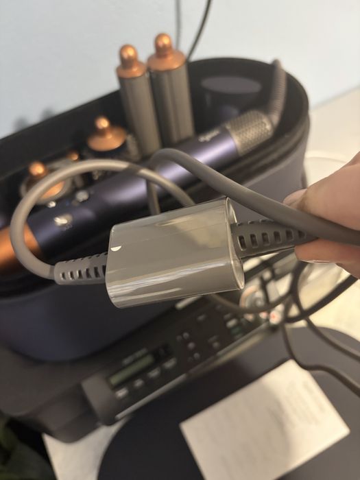 Dyson airwrap в отлично състояние