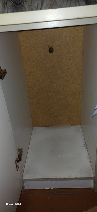 Продам тумбочку под газ балон