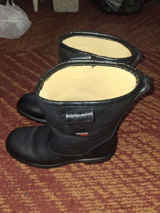 Сапоги продается летние