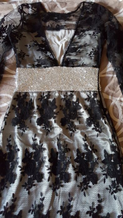 Rochie dantela, saten si paiete