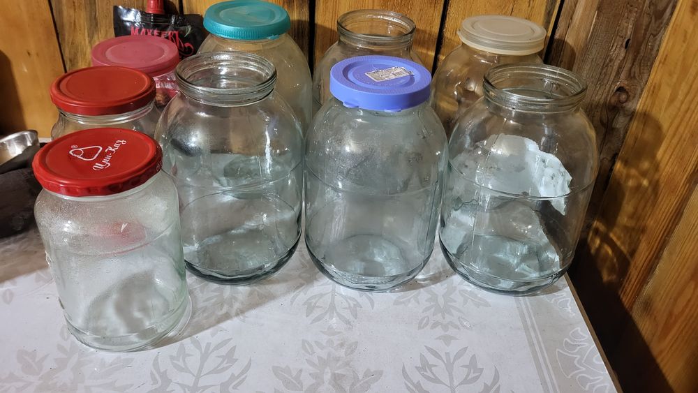 Продам банки 100 тенге