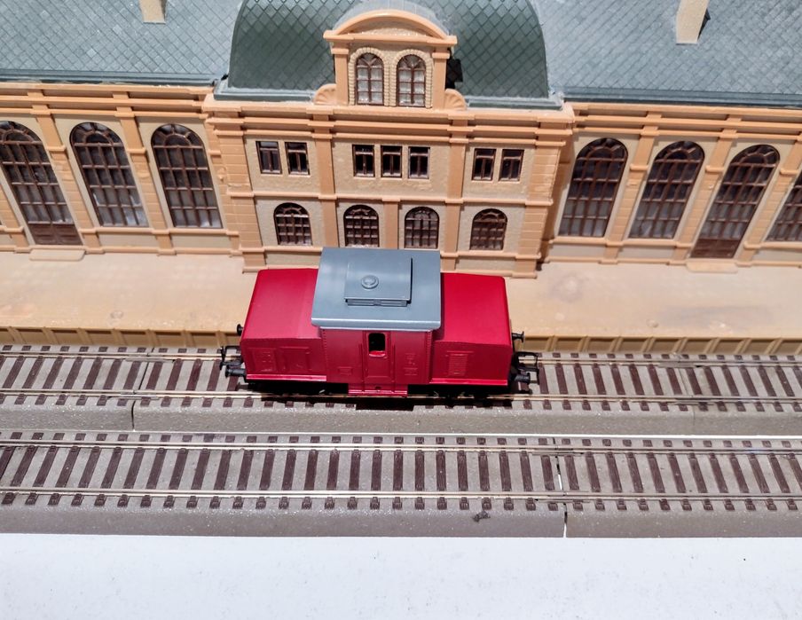 Locomotiva  trenulet electric Piko Junior HO