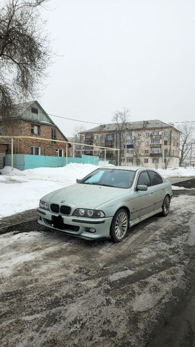 Продам бмв е39 1996 года