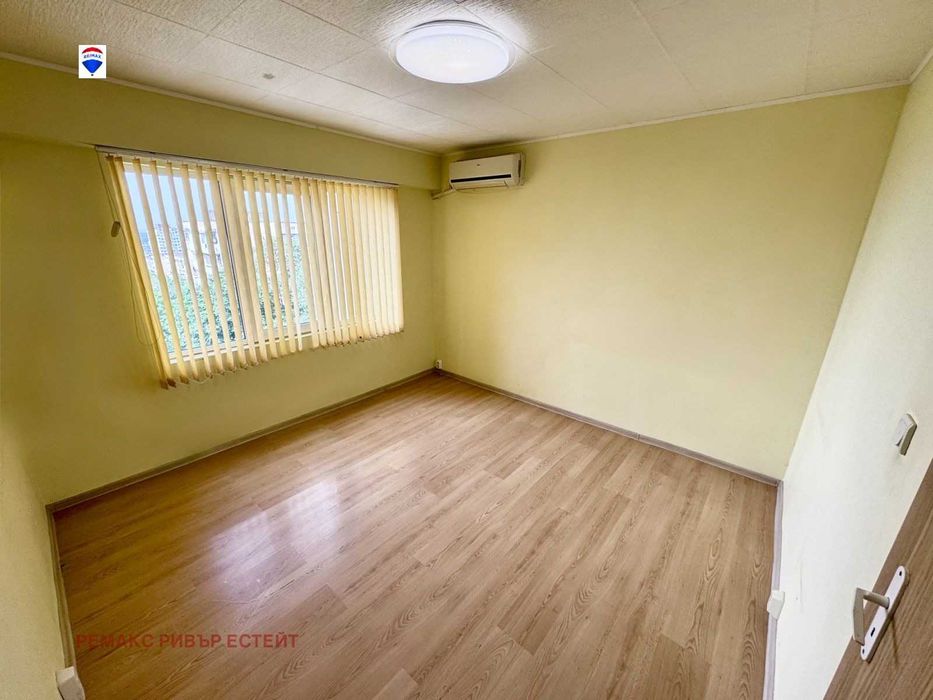 Тристаен апартамент за продажба кв. Дружба 3