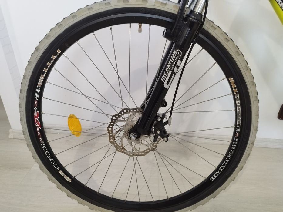 Bicicleta roti pe 28