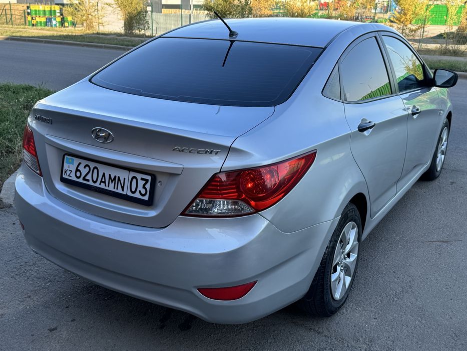 Акцент 2011 год Автомат