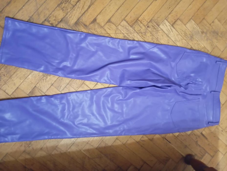 Дамски кожени панталони