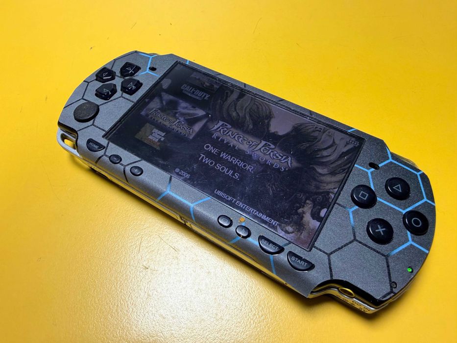 Playstation Portable Sony PSP 2000  Плейстейшън 4G карта