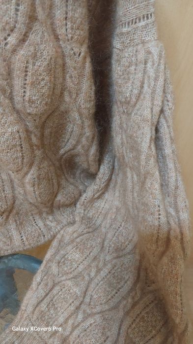 Пуловер RAN . размер XL/2XL 34%kid mohair, 34% вълна.