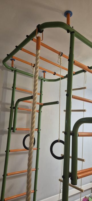 Продам шведскую стенку