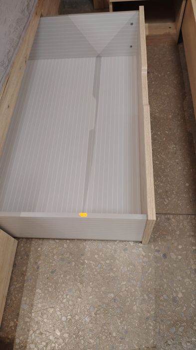 Продаётся 2 х спальный кровать