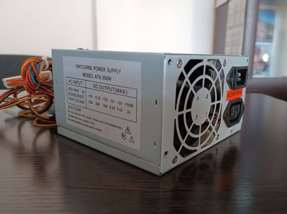 Продам рабочий блок питания для компьютера имеется одна штука. 
Модель