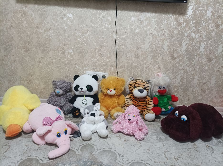 Игрушки мягкие .