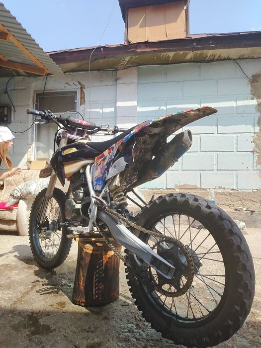 Мотоцикл Vilimi срочно