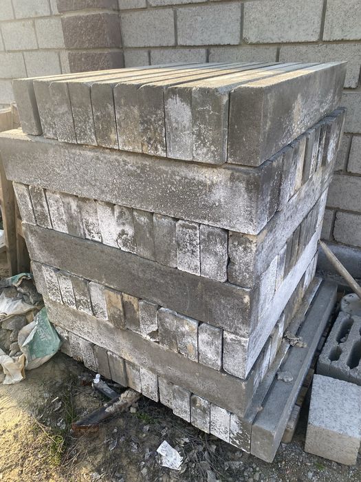 Бордюр тротуарный