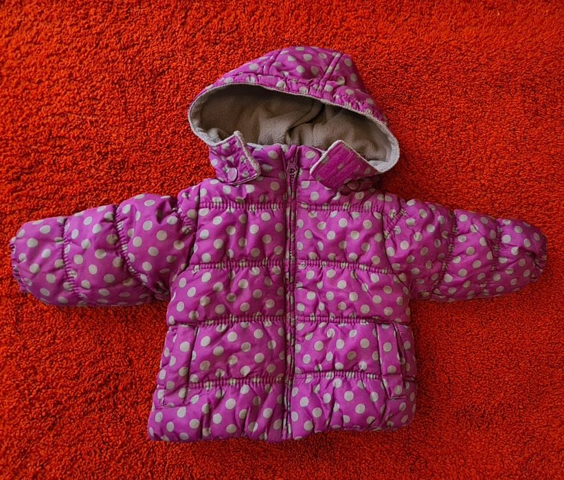 Яке за момиченце 12 месеца